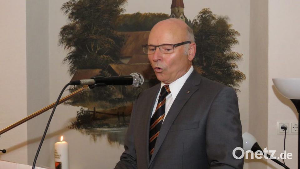 Vorsitzender Karl Schreier bekommt viel Lob für seine Erfolge bei der Mitgliederwerbung. Bild: ubb