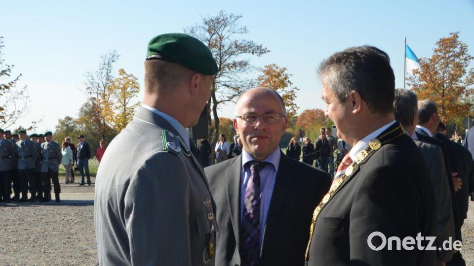 Mit allen militärischen Ehren legten 186 Rekruten am Mittwochnachmittag ihren Eid auf die Bundesrepublik Deutschland ab. Bild: dob
