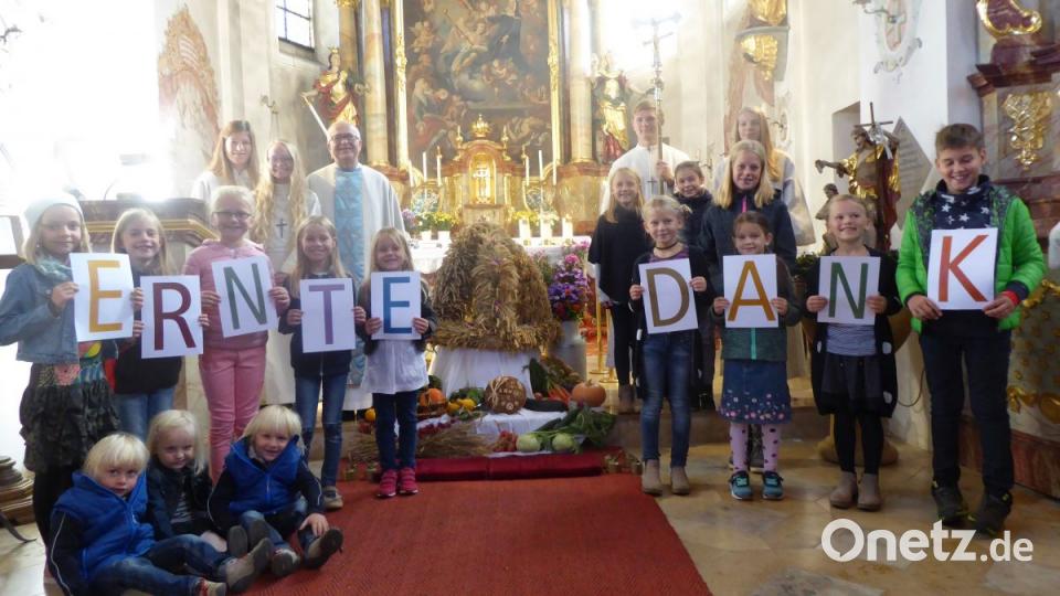 Auch in Lintach feierten die Gläubigen Erntedank. Bild: jow