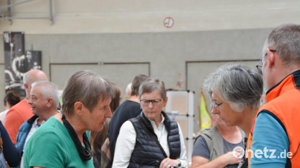 Neben individuell gestalteten Einzelstücken gab es fachkundige Beratung inklusive. Bild: Freya Stöckl