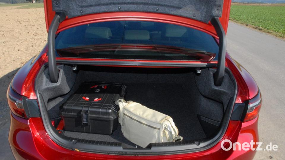 Testwagen Mazda 6 Limousine LEV-M 636 Bild: Michael Ascherl