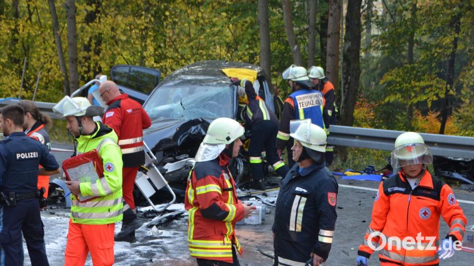 Mit großer Wucht waren die Unfallbeteiligten zusammengestoßen. Bild: dob