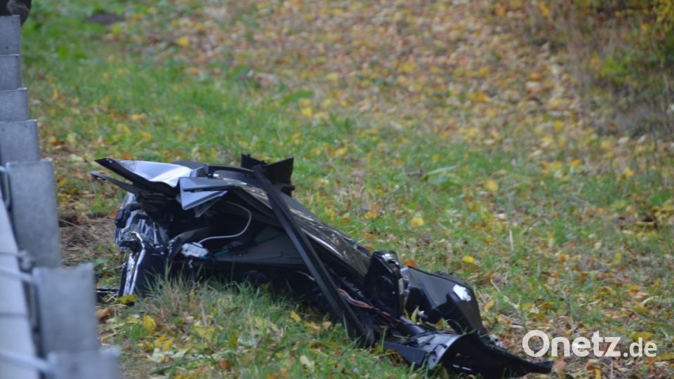 Mit großer Wucht waren die Unfallbeteiligten zusammengestoßen. Bild: dob