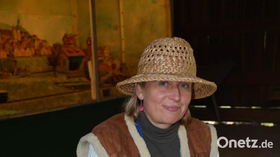 In der &quot;Scheune Laichstätt&quot; im Waldlerdorf wurde die Kunst des Handwerks demonstriert. Bild: Freya Stöckl