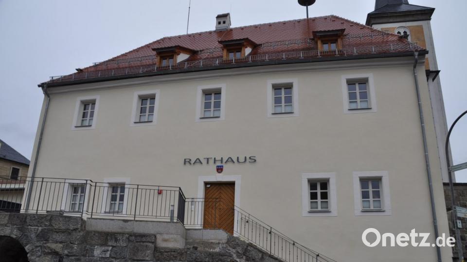 Das Rathaus aus Westen betrachtet. Bild: ak