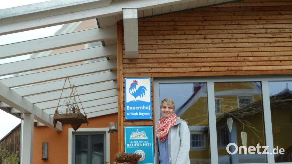 Das Gästehaus ist seit 2013 der Haupterwerbszweig. Barbara Weiherer freut sich über die 5-Sterne-Einstufung durch den Deutschen Tourismusverband. Bild: Portner