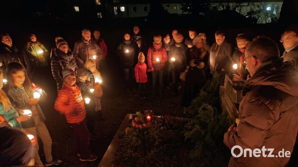 Meditativer Gang auf dem Friedhof Bild: tr
