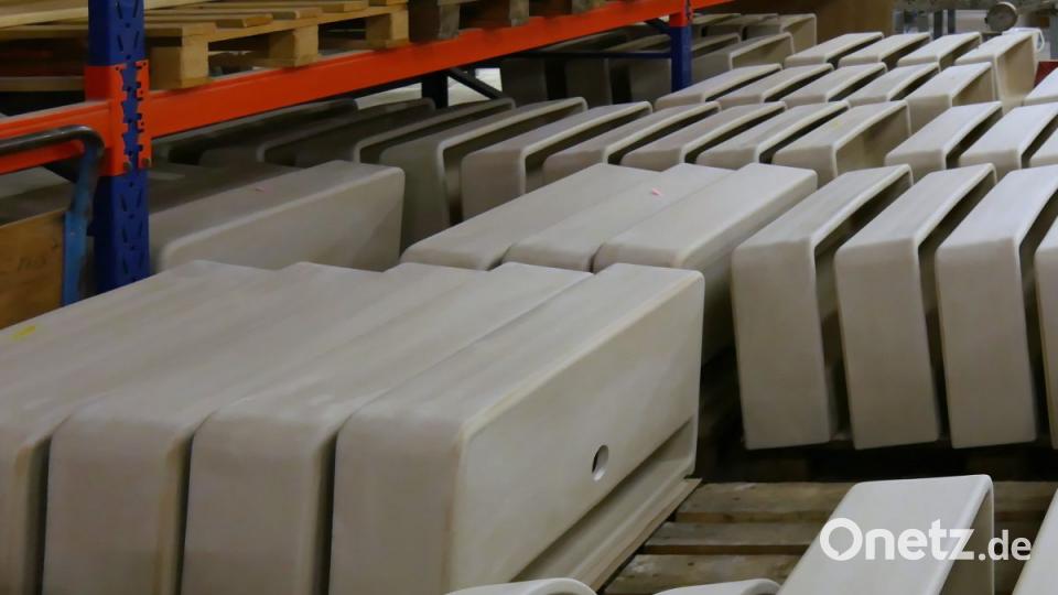 Zehendner ist gut bei der Spezialwaschbecken-Produktion dabei. Bild: tr
