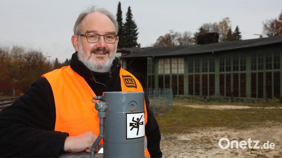 Professor Matthias Gruschwitz strahlt natürlich wegen des enormen Fahrzeugzuwachses. Bild: Wolfgang Steinbacher