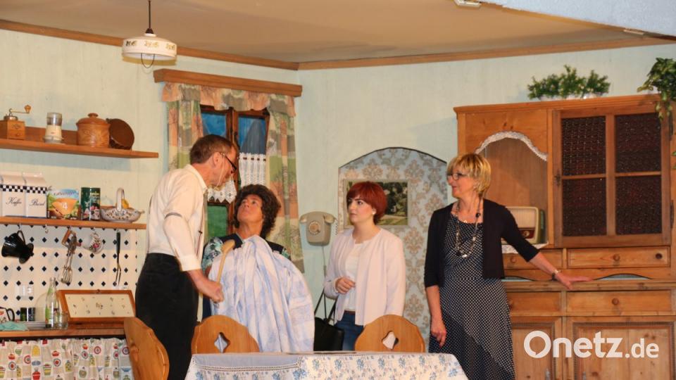 Theatergruppe Kastl - Alles Paletti Bild: rpp