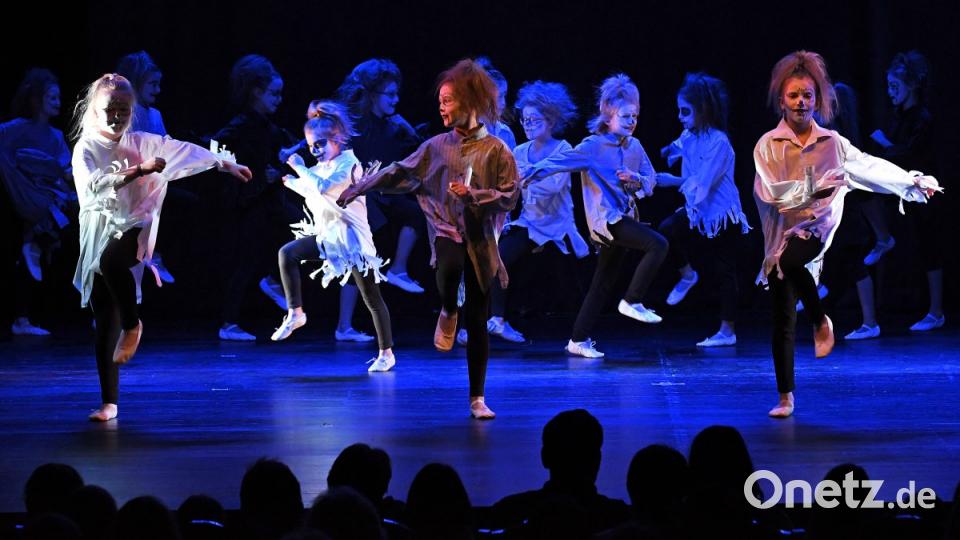 Medifit-Aufführung Tanz &amp; Ballett &quot;Passion&quot;
im Stadttheater Amberg Bild: Petra Hartl
