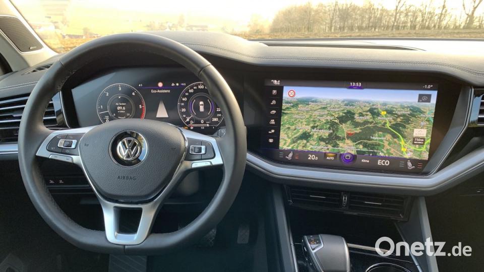 VW Touareg WOB-T 3308 3,0l V6 TDI SCR 210 kW (286 PS) 8-Gang-Automatik (Tirptronic), Oryxweiß Perlmutteffekt Bild: Michael Ascherl
