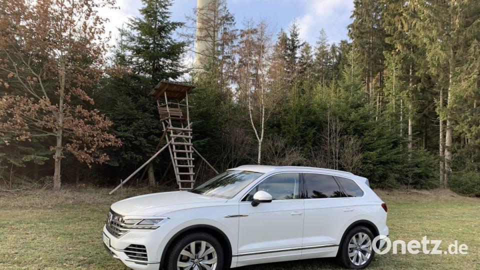 VW Touareg WOB-T 3308 3,0l V6 TDI SCR 210 kW (286 PS) 8-Gang-Automatik (Tirptronic), Oryxweiß Perlmutteffekt Bild: Michael Ascherl