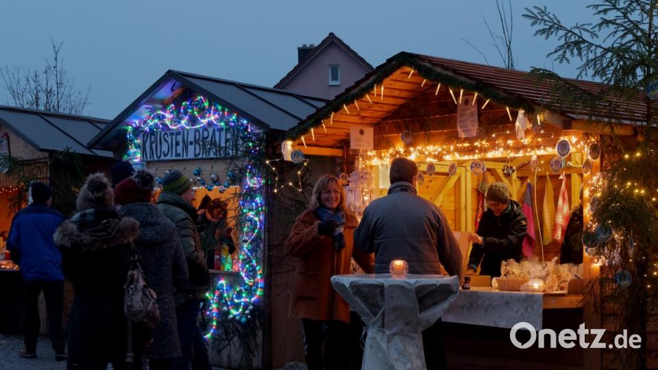 Wer am Samstag den Tirschenreuther Weihnachtsmarkt besuchte, hat alles richtig gemacht. Es blieb nämlich trocken und auch die Temperaturen waren sehr erträglich. Am Sonntag trübten über weite Strecken Regen und Wind das Vergnügen. Bild: tr
