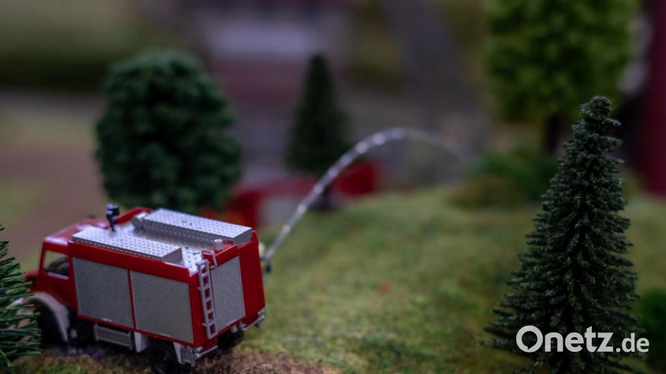 Löscheinsatz der Feuerwehr. Auf Knopfdruck konnte man hier ein paar Effekte aktivieren. Bild: pml