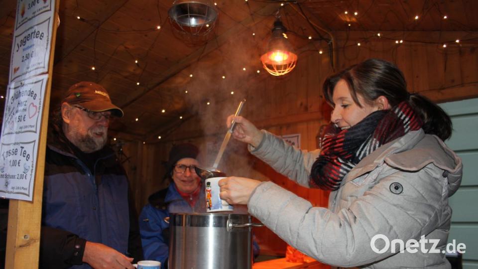 Viel geboten, zu sehen und zu hören, bekamen die Besucher des 40. Oberviechtacher Christkindlmarktes. Bild: frd