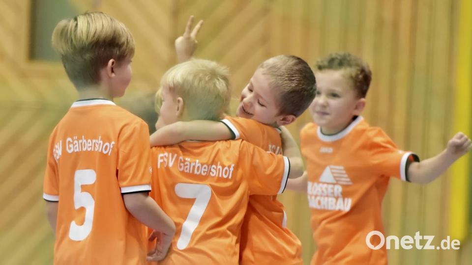 Torjubel bei den G-Junioren des ausrichtenden FSV Gärbershof

Bild: Ziegler Bild: Ziegler