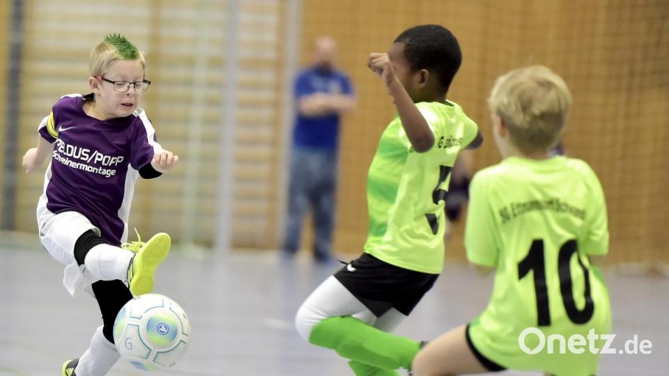 Szene aus dem Spiel der G-Junioren des SV Raigering (links) gegen die SG Ettmannsdorf/Schwandorf


Bild: Ziegler Bild: Ziegler