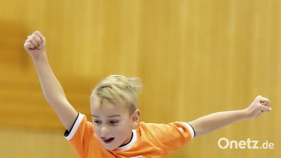 Torjubel bei den G-Junioren des ausrichtenden FSV Gärbershof


Bild: Ziegler Bild: Ziegler