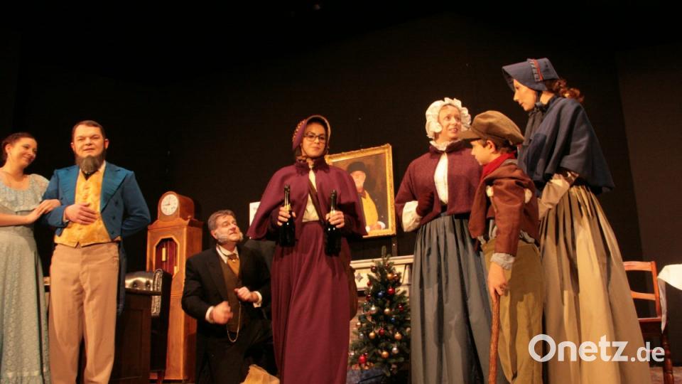 Amateurtheater Marktredwitz-Dörflas: &quot;Fröhliche Weihnachten, Mr. Scrooge&quot;. Bild: wro