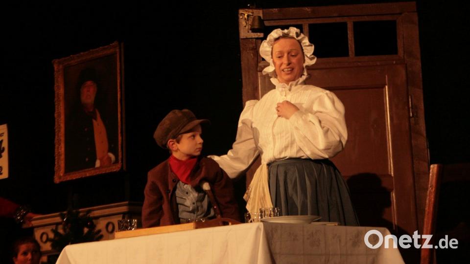 Amateurtheater Marktredwitz-Dörflas: &quot;Fröhliche Weihnachten, Mr. Scrooge&quot;. Bild: wro