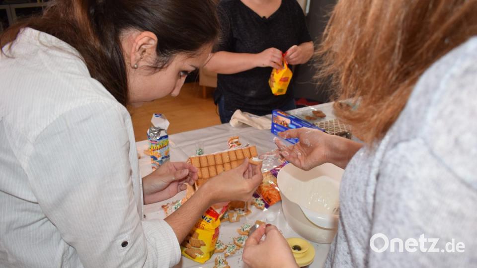 Weniger einfach als gedacht: Lebkuchenhaus backen Bild: gld