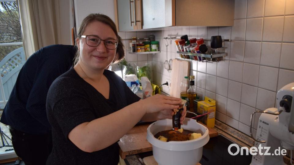 Weniger einfach als gedacht: Lebkuchenhaus backen Bild: gld