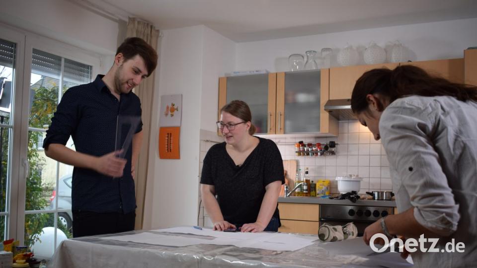 Weniger einfach als gedacht: Lebkuchenhaus backen Bild: gld