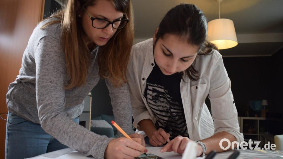 Weniger einfach als gedacht: Lebkuchenhaus backen Bild: gld