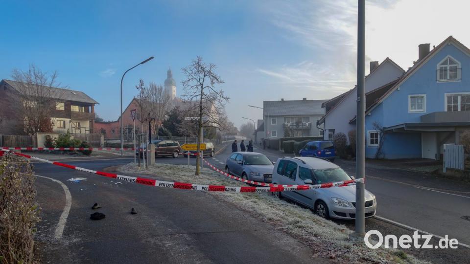 Polizei und Rettungskräfte waren mit einem Großaufgebot am Ort des Geschehens. Bild: wd
