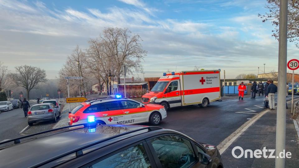 Polizei und Rettungskräfte waren mit einem Großaufgebot am Ort des Geschehens. Bild: wd
