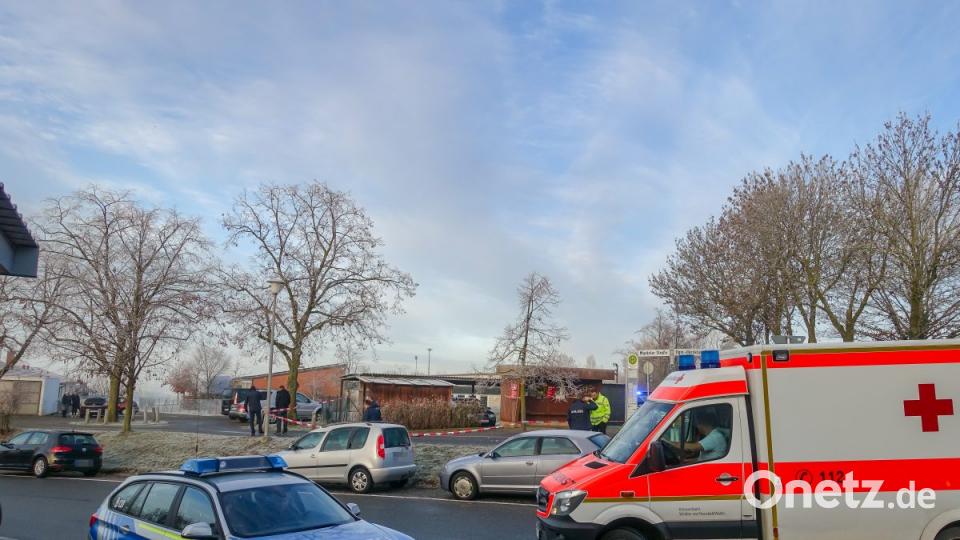 Polizei und Rettungskräfte waren mit einem Großaufgebot am Ort des Geschehens. Bild: wd