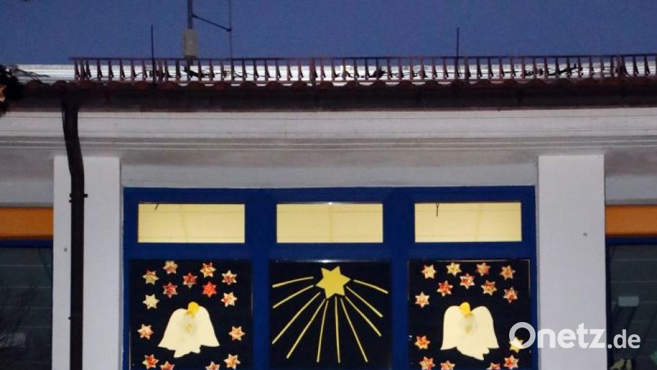 Schön geschmückt war auch die Rottendorfer Grundschule. Bild: Götz