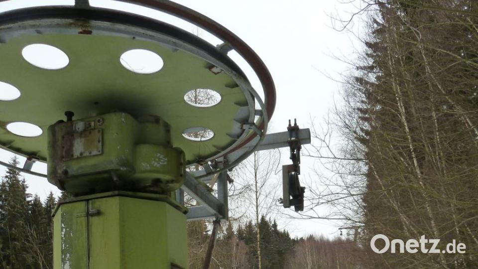 Ein imposantes &quot;Freizeit-Denkmal&quot;: Die Liftanlage an der Talstation Reichenstein ist noch nicht zurückgebaut. Bild: Portner