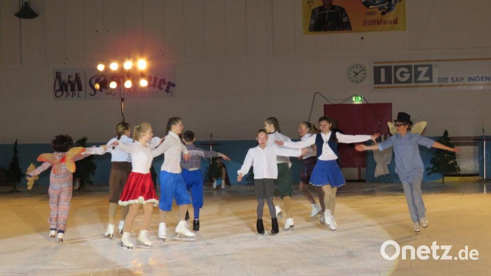 Eismärchen in der Eishalle. Bild: ubb