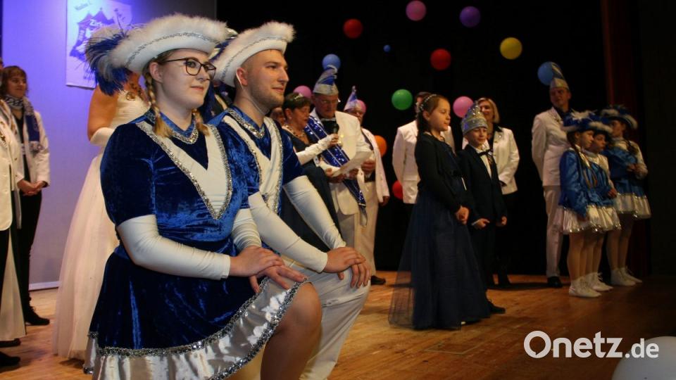 Galaabend der Faschingsgesellschaft Weiß-Blau Wiesau. Bild: wro
