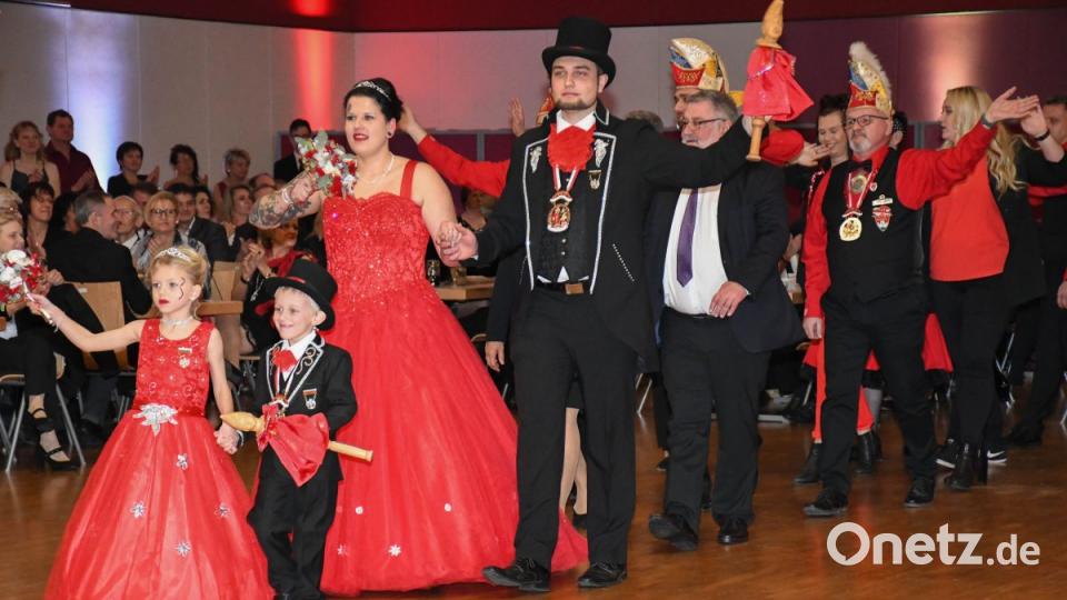 Einzug der Prinzenpaare. Bild: Freya Stöckl