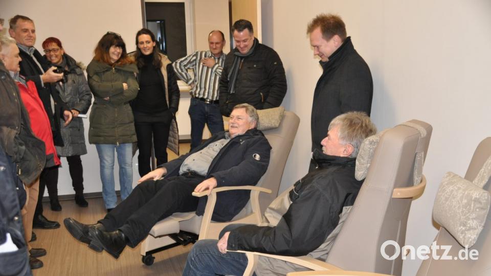 Besichtigung neue Tagespflegestation Diakonie Speichersdorf Bild: ak