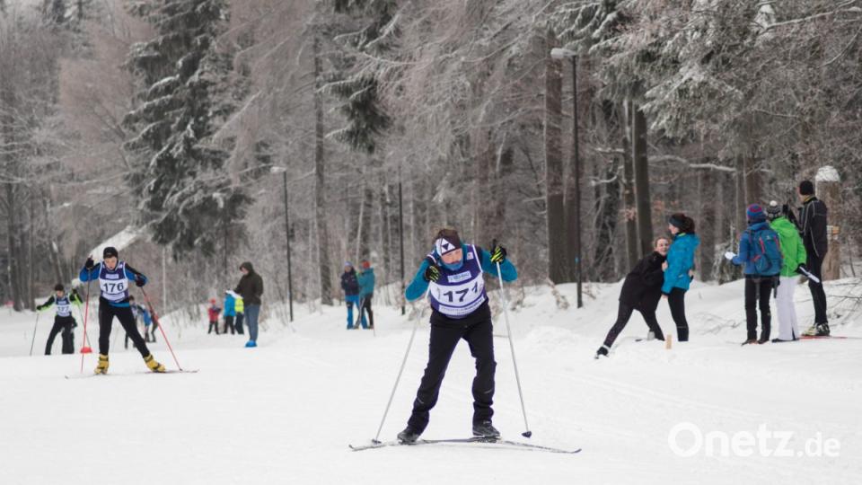 Kurz nach dem Start ging es in eine Bergauf-Passage mit abschließendem Slalomparcours. Bild: dtr