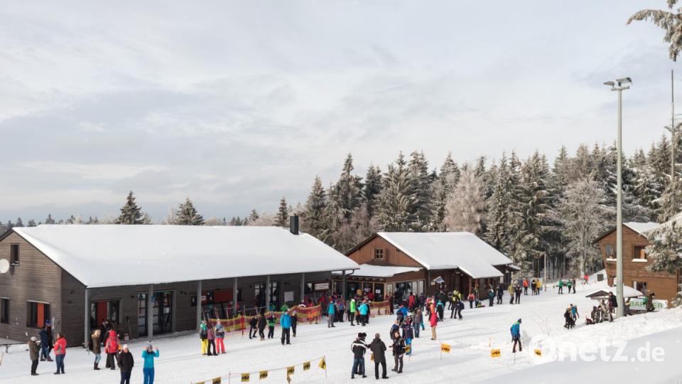 Beinahe 250 Schüler aus 13 Schulen des Regierungsbezirks Oberpfalz kämpften auf der Silberhütte um die Bezirks- und Kreismeisterschaft. Bild: dtr