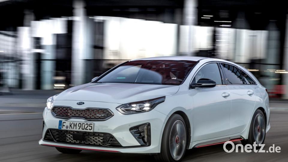 Ausgesprochen sportlich präsentiert sich die GT-Version des Neulings. Bild: Kia