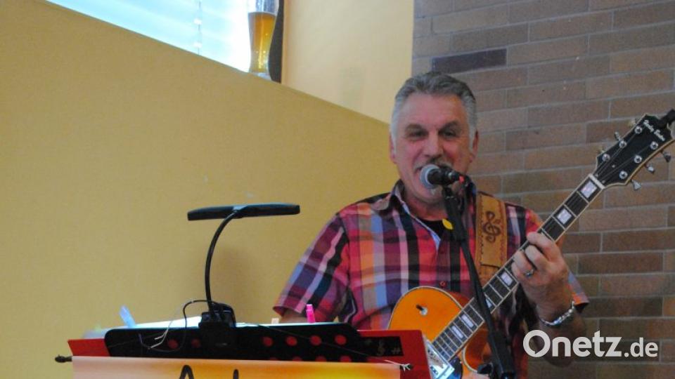 Ein Top-Musiker aus den eigenen Reihen: Toni Helgert Bild: gag