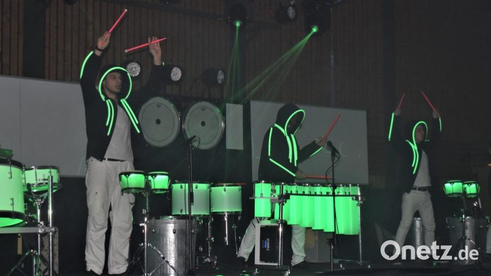 Die DRUMSTARS in Aktion in der Grafenwöhrer Stadthalle. Bild: rgr
