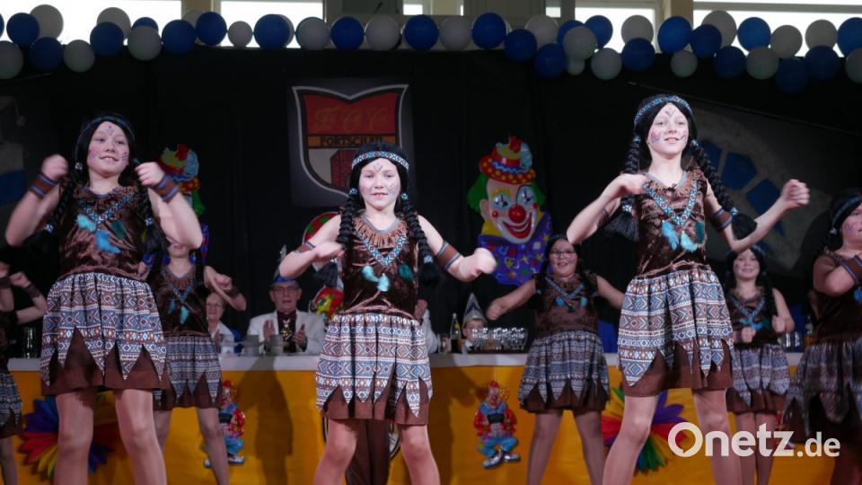 Viel Spaß hatten die Teilnehmer des 41. Seniorenfaschings des Landkreises Tirschenreuth. Bild: tr