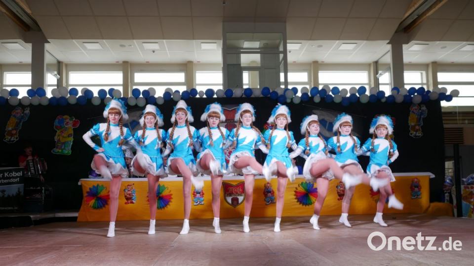 Viel Spaß hatten die Teilnehmer des 41. Seniorenfaschings des Landkreises Tirschenreuth. Bild: tr