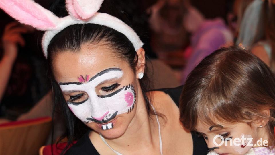 Kinderfasching der Narrhalla Rot-Gelb Amberg im ACC Bild: dwi