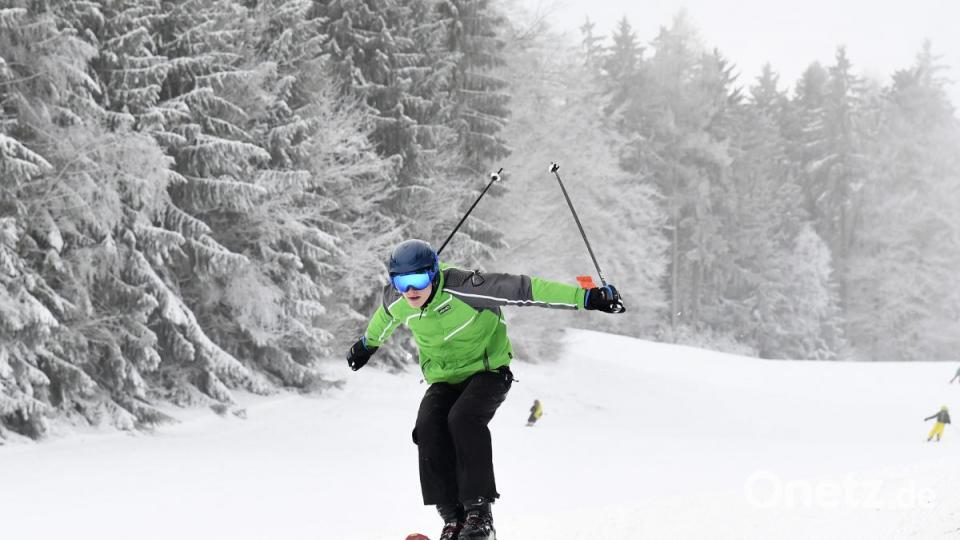 Winterwandertag des Erasmus-Gymnasiums in Sitzambuch Bild: Petra Hartl
