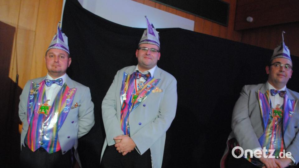 Ein buntes, rauschendes Fest feierten die Nordoberpfälzer Prinzenpaare in der Mehrzweckhalle in Floß Bild: gag