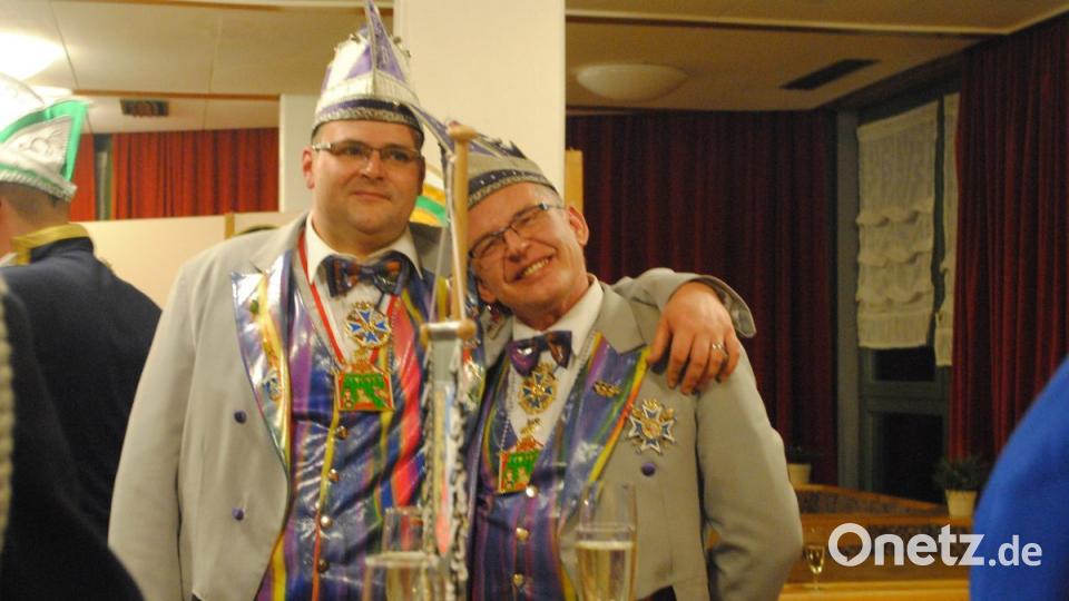 Ein buntes, rauschendes Fest feierten die Nordoberpfälzer Prinzenpaare in der Mehrzweckhalle in Floß Bild: gag