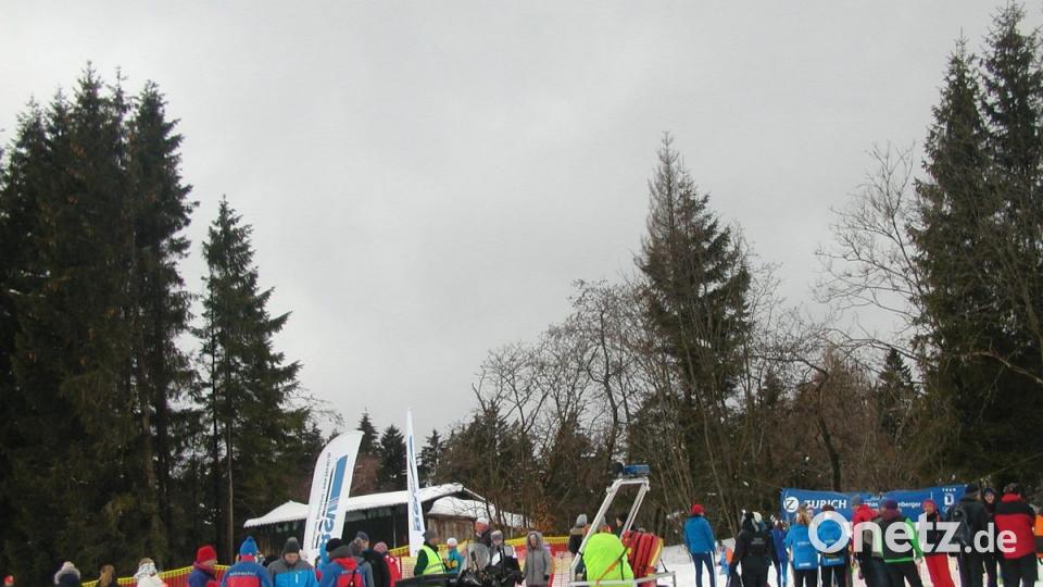 Über 60 Helfer sorgten für einen reibungslosen Ablauf. Bild: gis